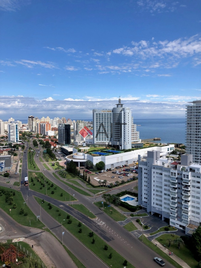 Apartamento ID.17085 - Hermoso piso alto 2 dormitorios con vista a la mansa!!