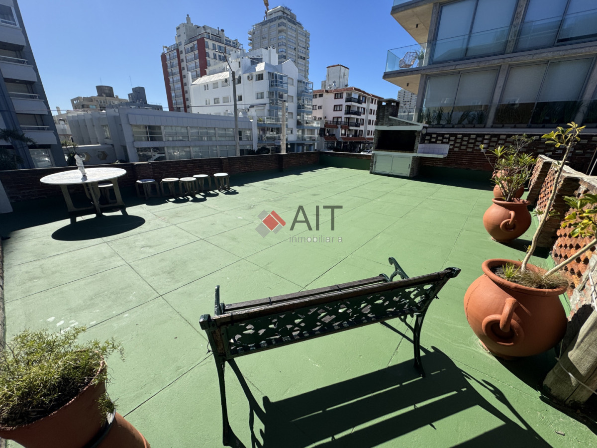 Apartamento ID.17286 - Peninsula muy lindo 1 dormitorio y medio. Terraza y parrillero PROPIO!