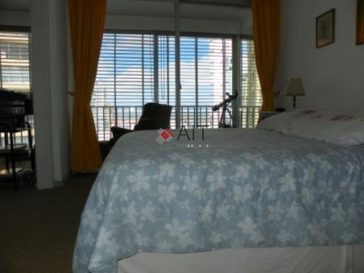 Apartamento ID.17234 - PISO ALTO A PASOS DEL PUERTO!!