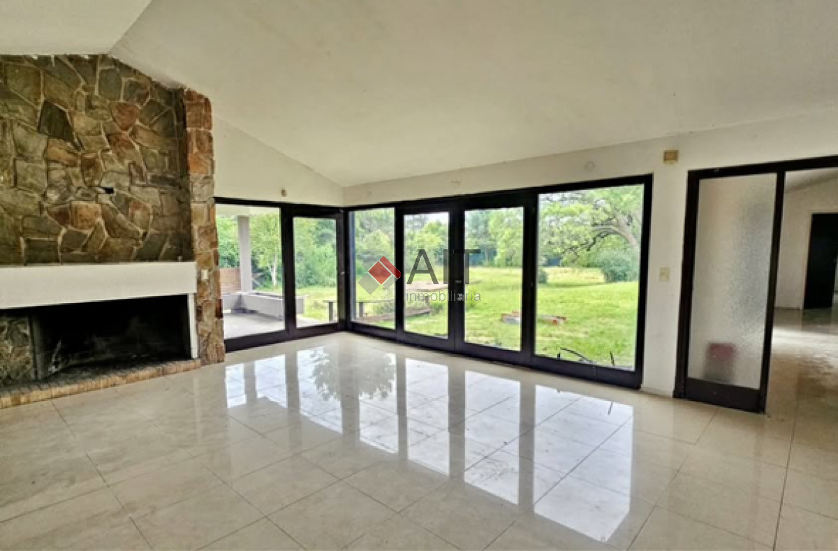 Casa ID.17250 - OPORTUNIDAD EN BARRIO GOLF !!