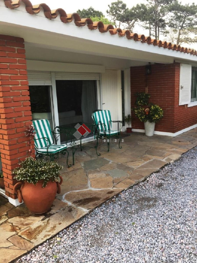 Casa ID.6307 - Chalet Litman en inmejorable ubicación 