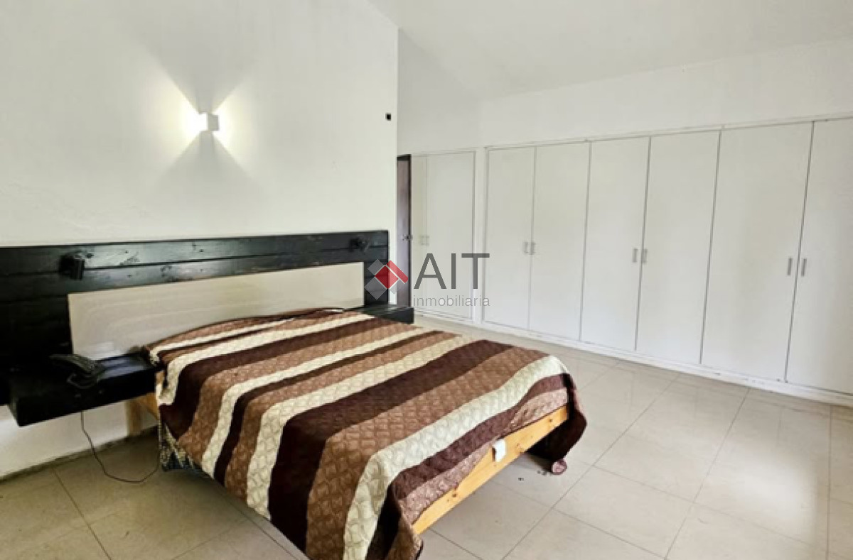 Casa ID.17250 - OPORTUNIDAD EN BARRIO GOLF !!