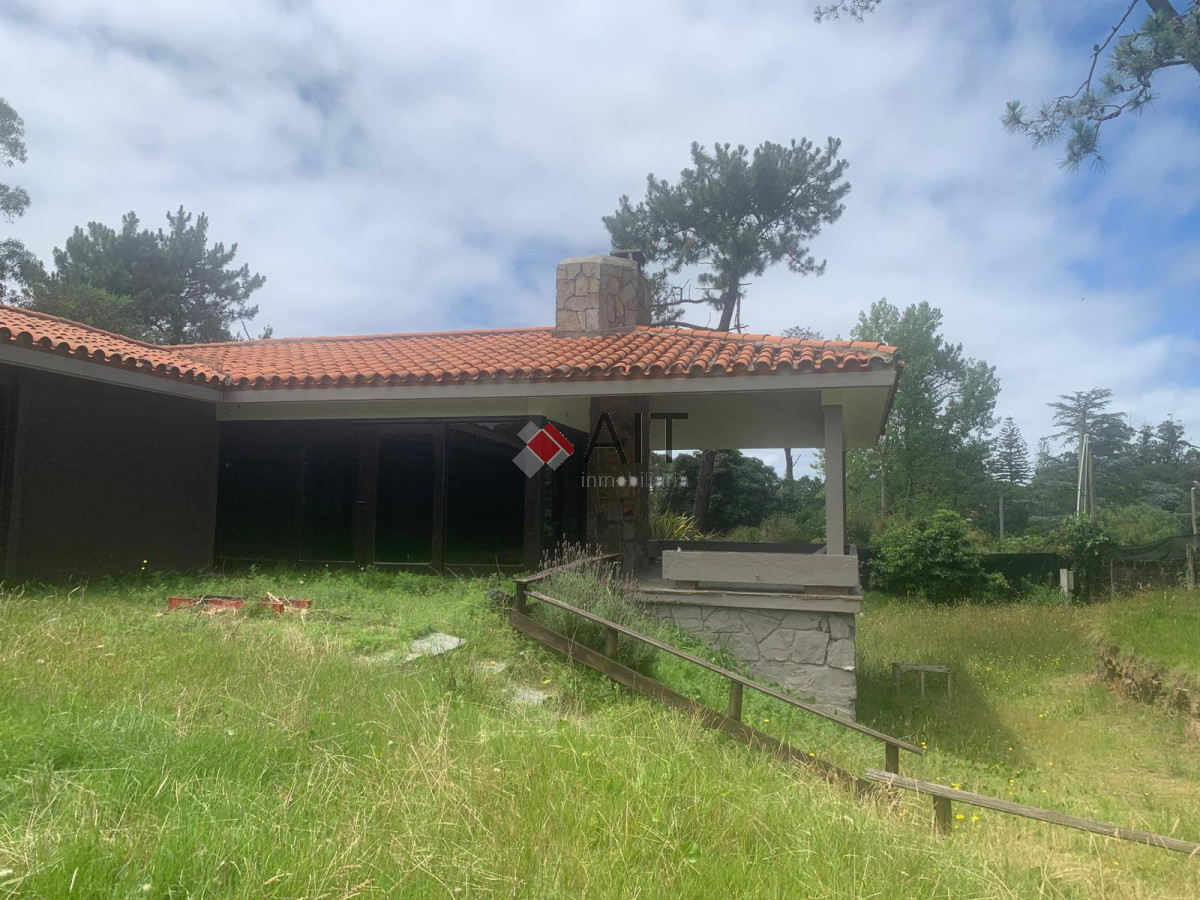 Casa ID.17250 - OPORTUNIDAD EN BARRIO GOLF !!