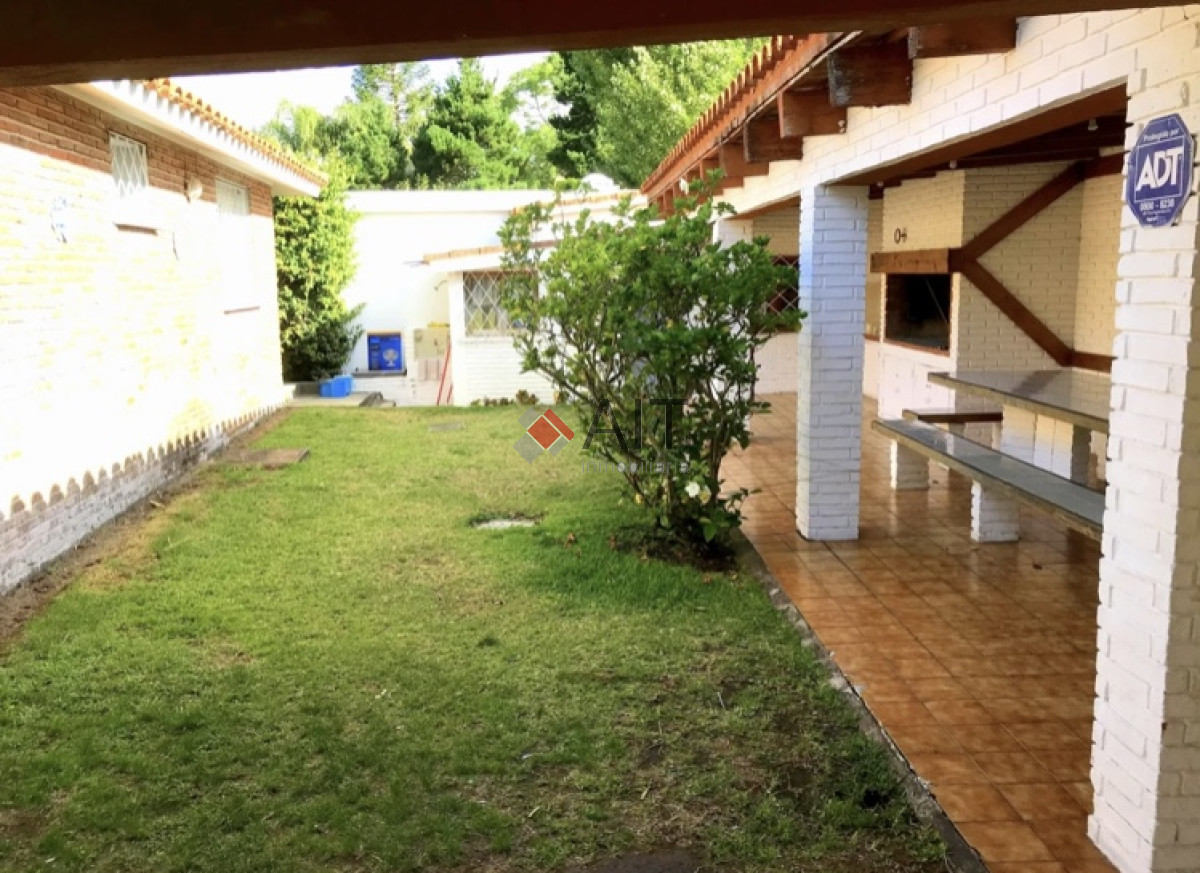 Casa ID.4251 - PLAYA MANSA A PASOS DEL MAR!!