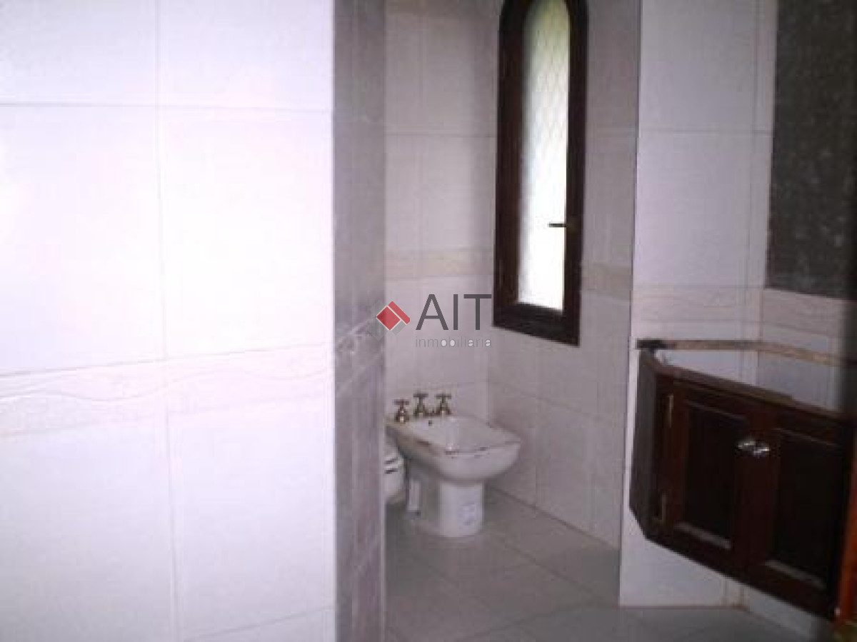 Casa ID.15442 - Hermosa Casa en paradas de la mansa !!