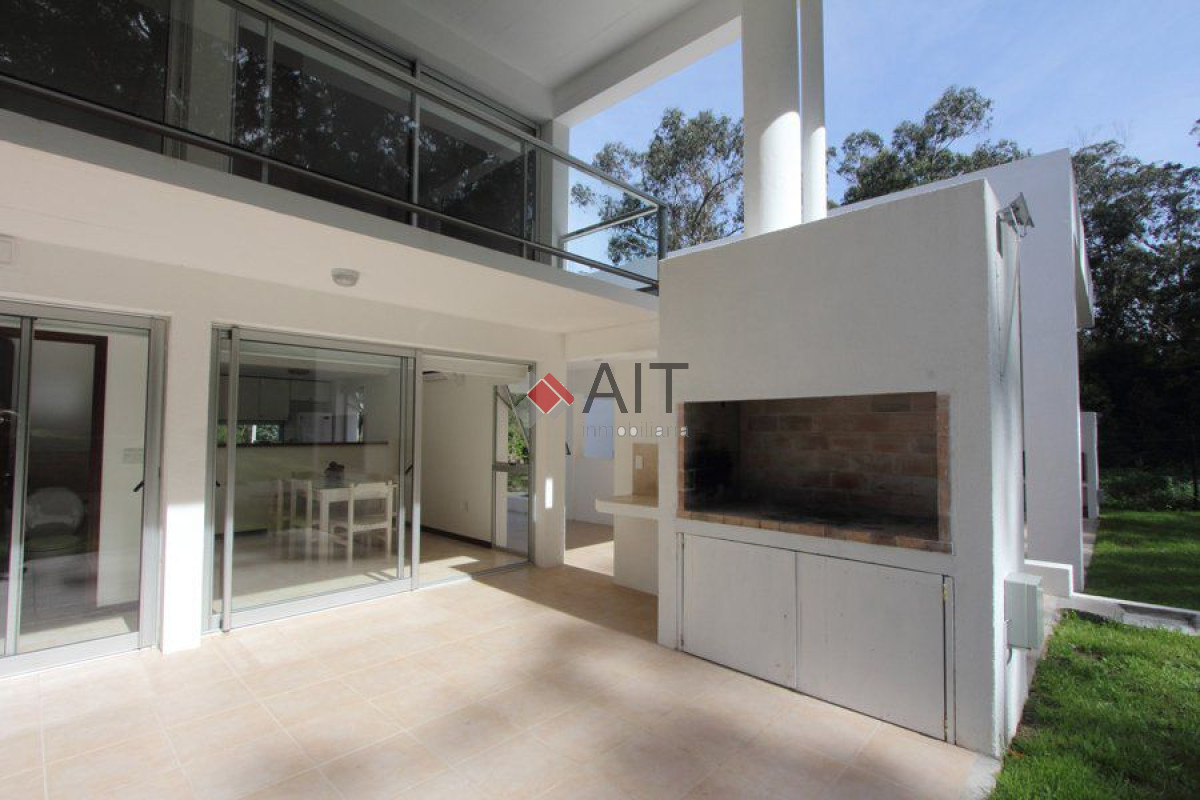 Casa ID.17049 - Casa linda y moderna 2 dormitorios y 3 baños en Rincon del Indio