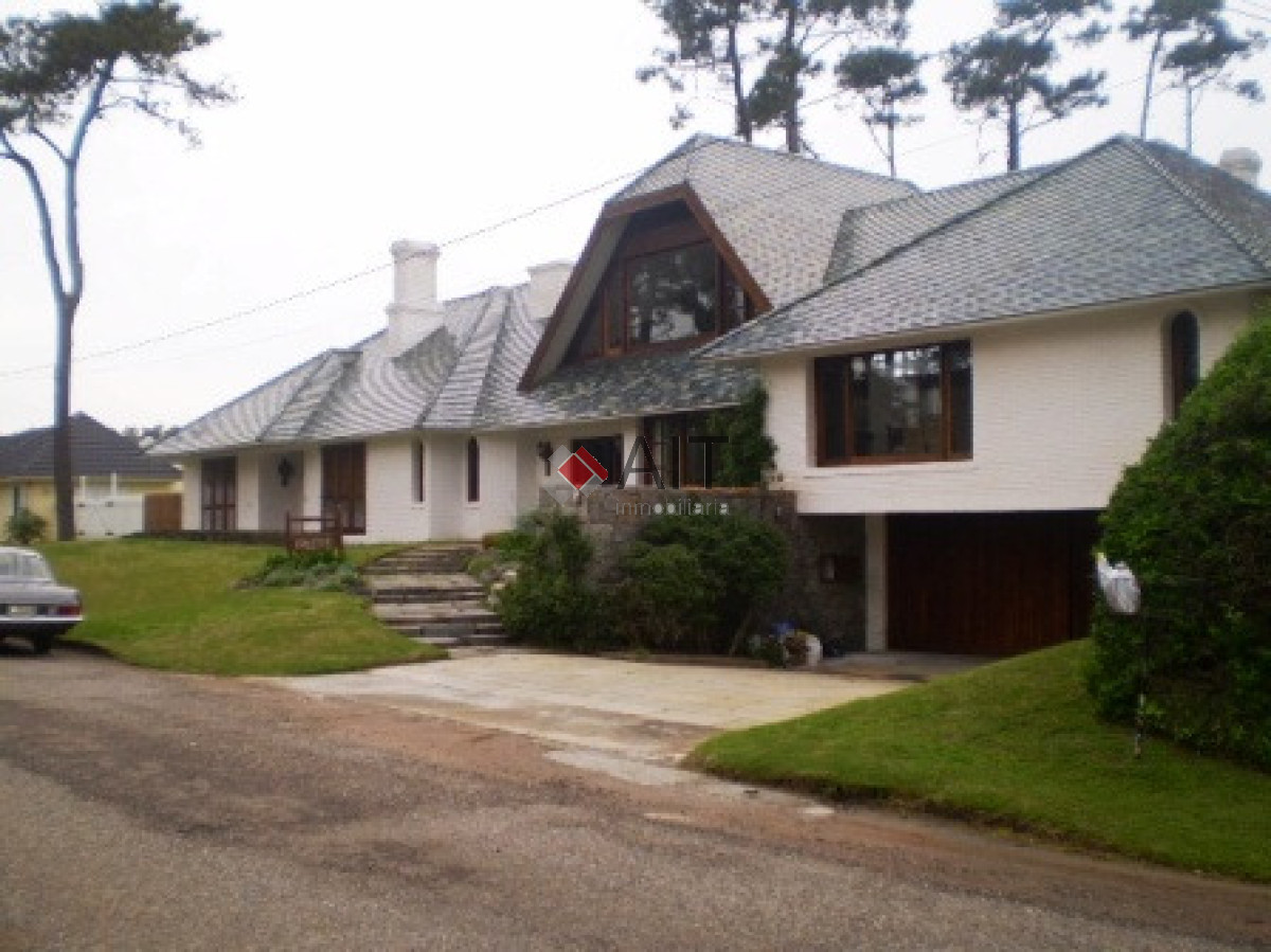 Casa ID.15442 - Hermosa Casa en paradas de la mansa !!