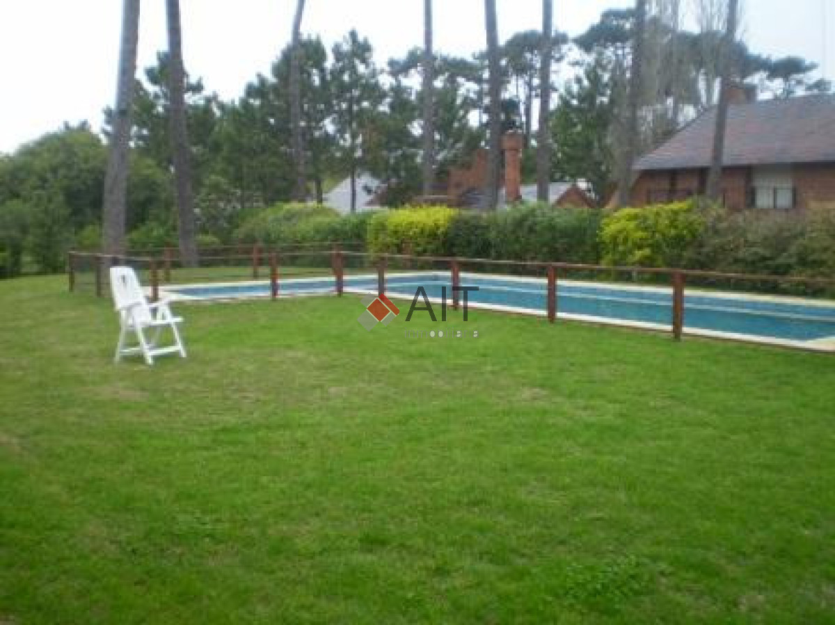 Casa ID.15442 - Hermosa Casa en paradas de la mansa !!