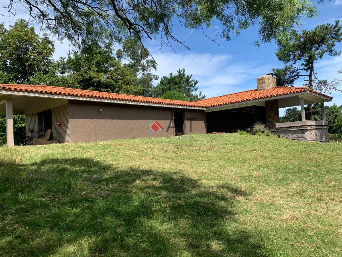 Casa ID.17250 - OPORTUNIDAD EN BARRIO GOLF !!