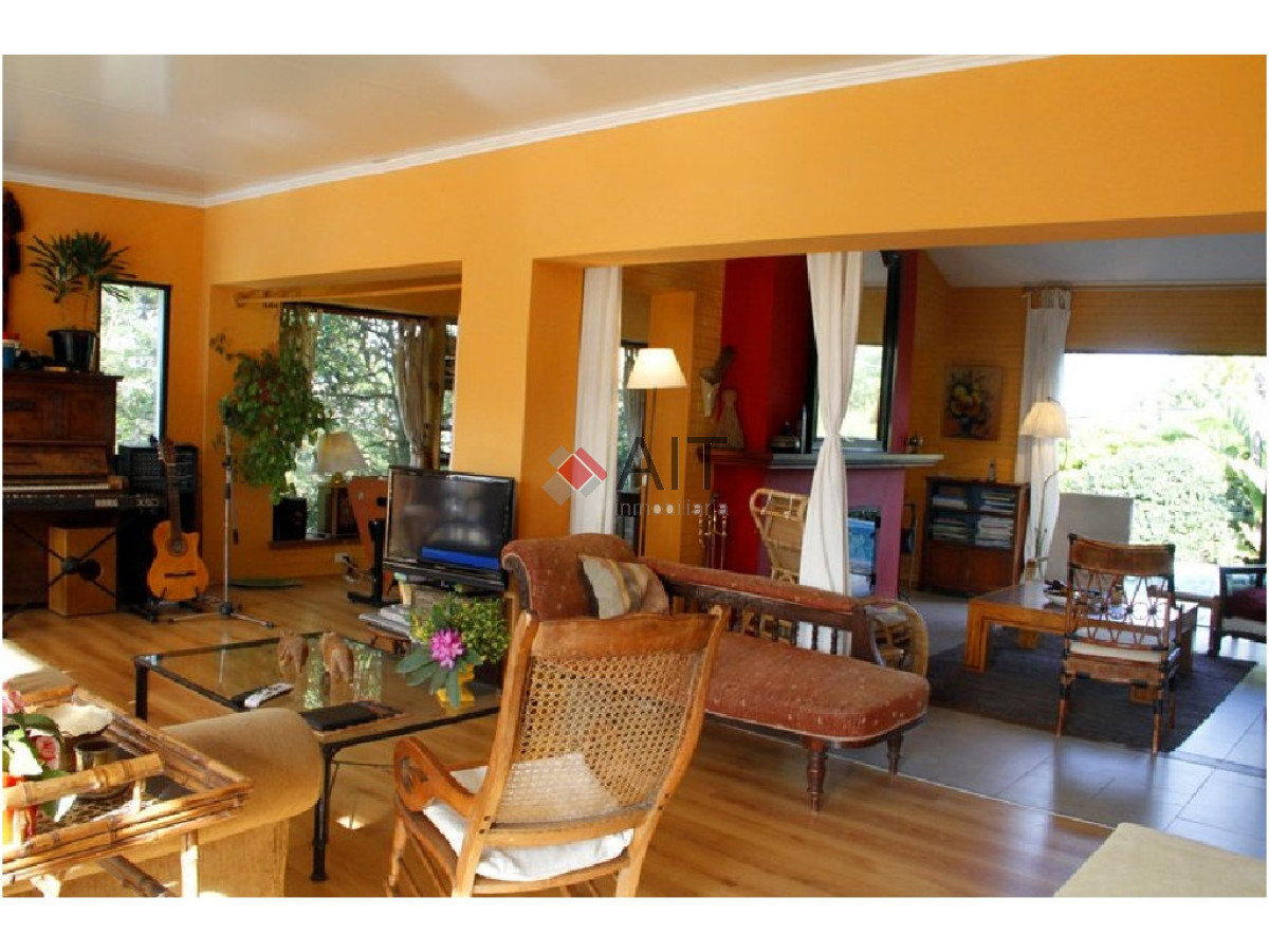 Casa ID.4813 - PUNTA BALLENA MUY PROXIMA A LA PLAYA!!