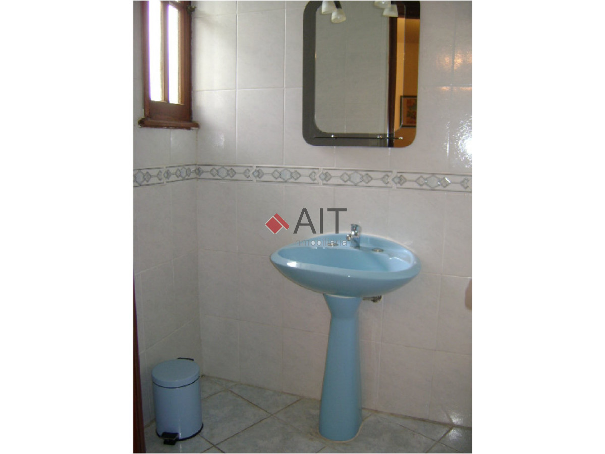 Casa ID.5123 - Gran residencia 6 dormitorios frente al mar en playa Mansa. Consulte!
