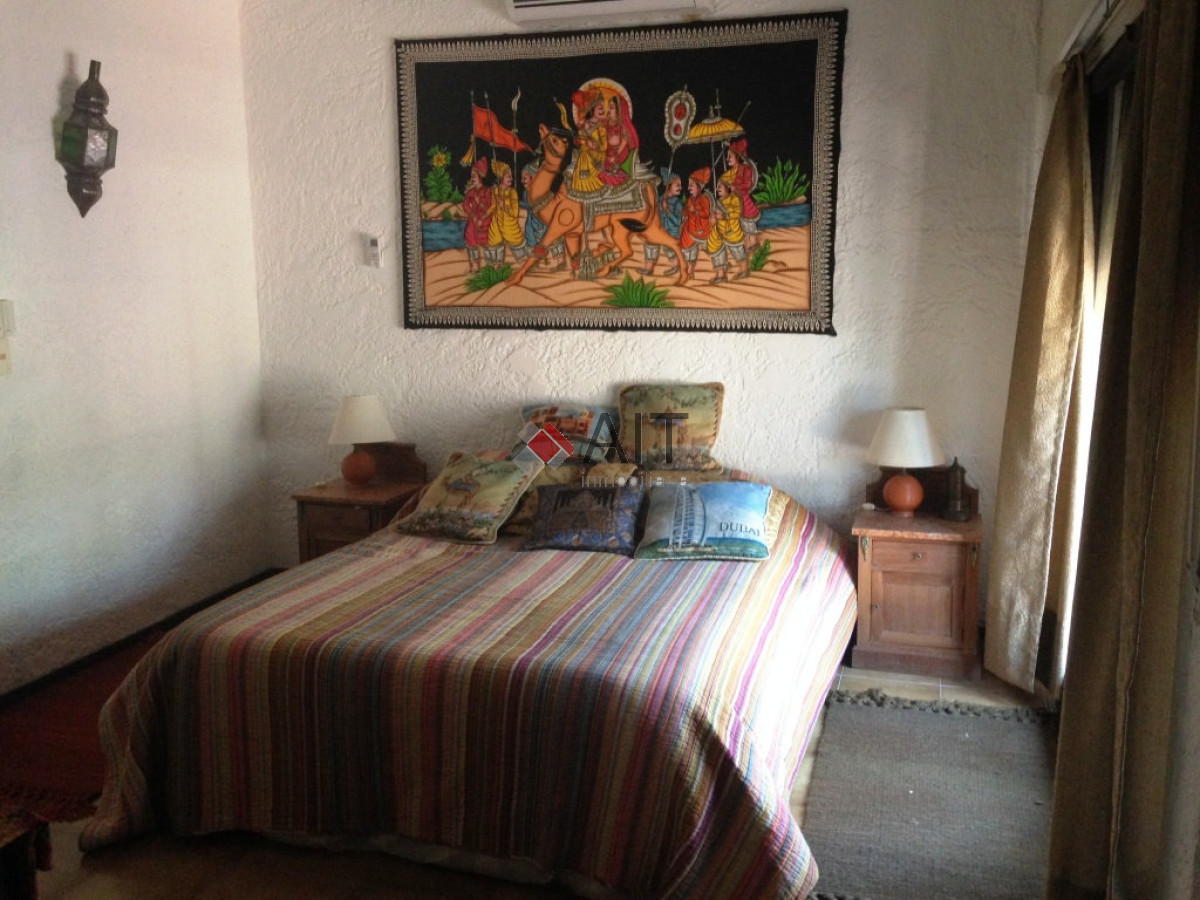 Casa ID.4459 - Amplia capacidad, 4 dormitorios, muy completa. Cerca de la playa. Consulte!