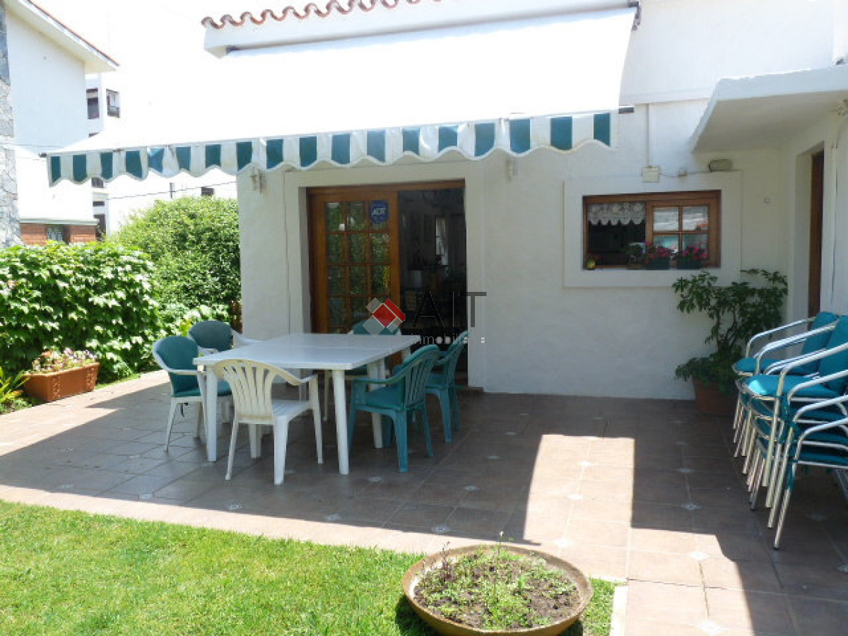 Casa ID.4118 - CASA A MEDIA CUADRA DE PLAYA MANSA