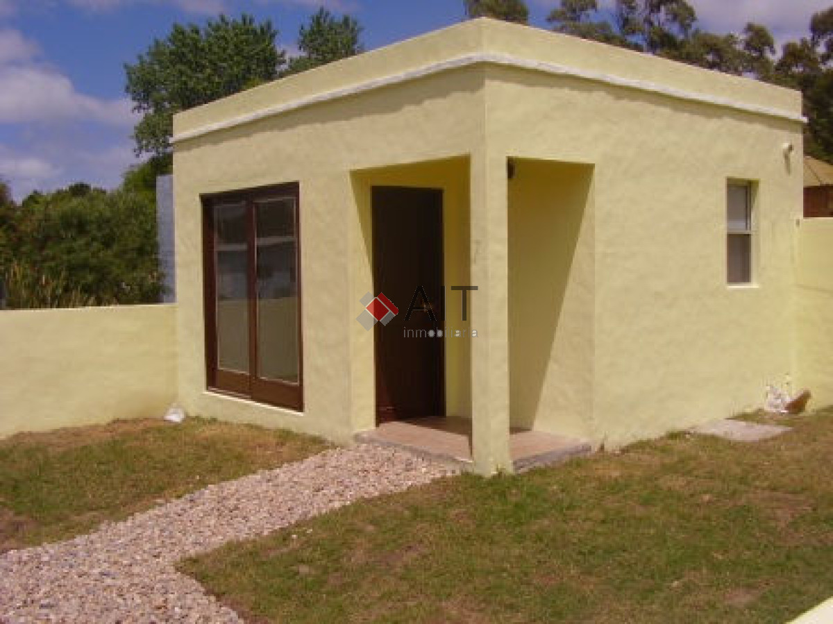 Casa ID.6112 - Divina casa con amplia barbacoa y terreno cercado a pasos de todo!! 