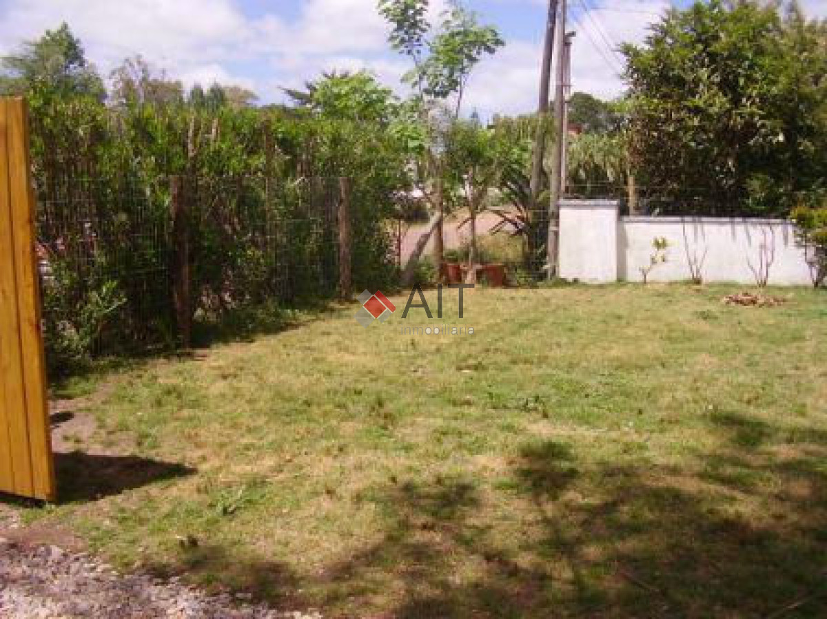 Casa ID.6112 - Divina casa con amplia barbacoa y terreno cercado a pasos de todo!! 