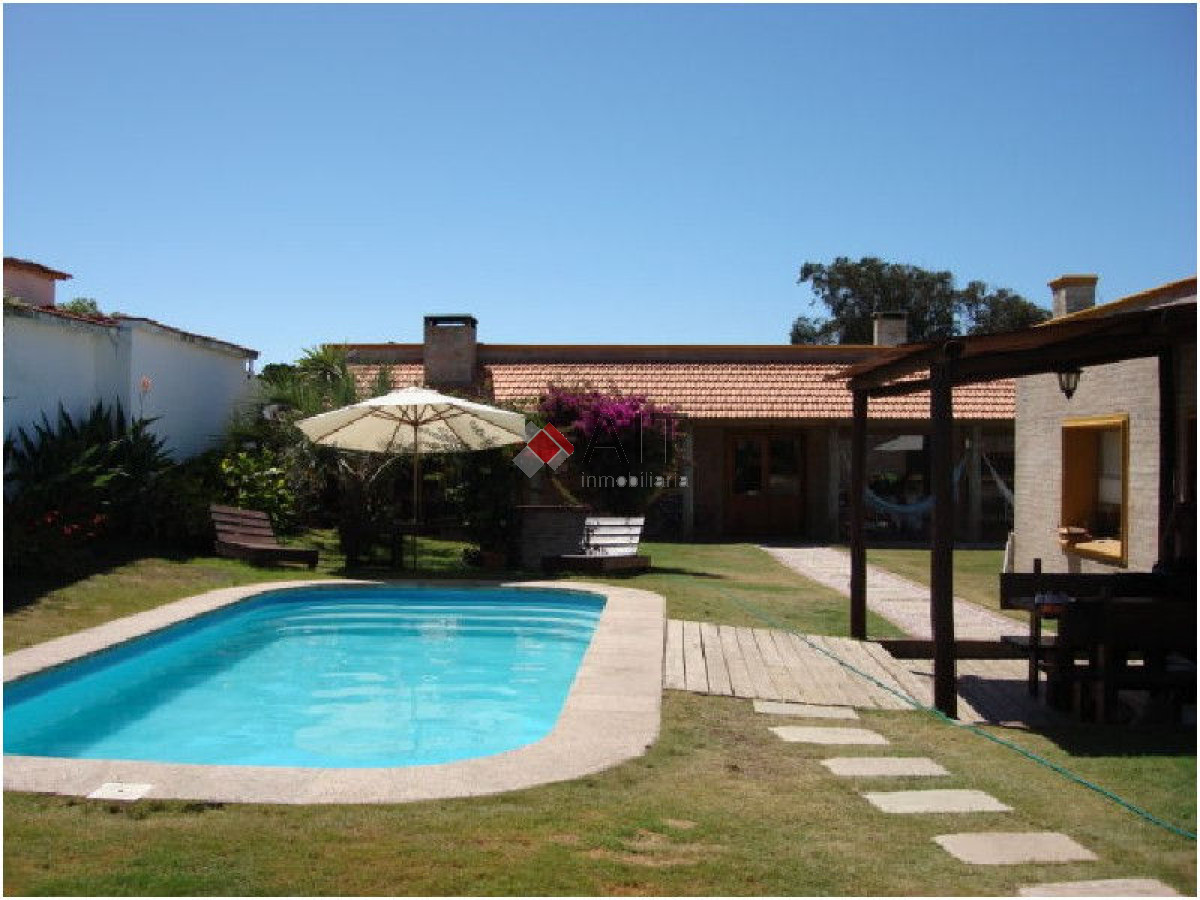 Casa ID.6173 - Manantiales a pasos de la playa!!