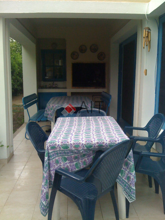 Casa ID.6182 - Hermosa casa para 10 personas en pleno corazon de la Barra!!