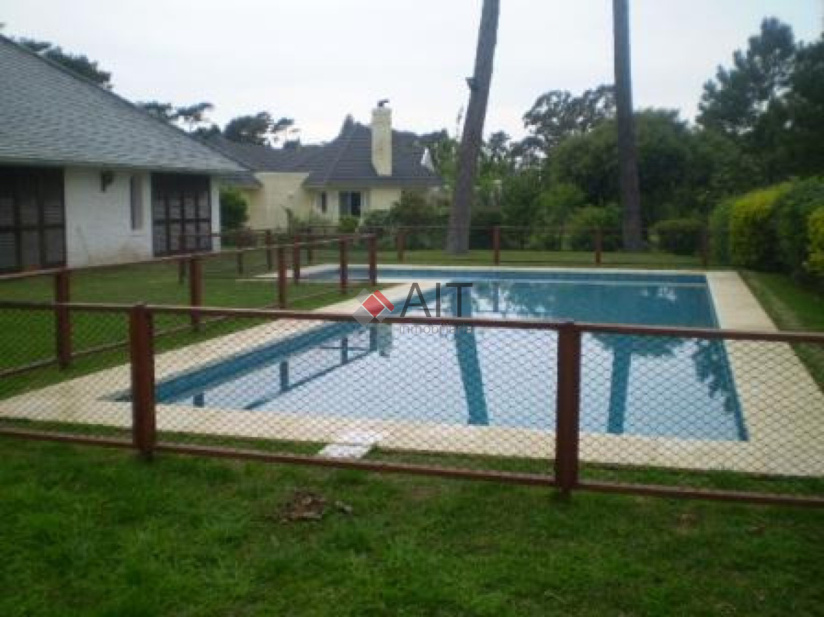 Casa ID.15442 - Hermosa Casa en paradas de la mansa !!