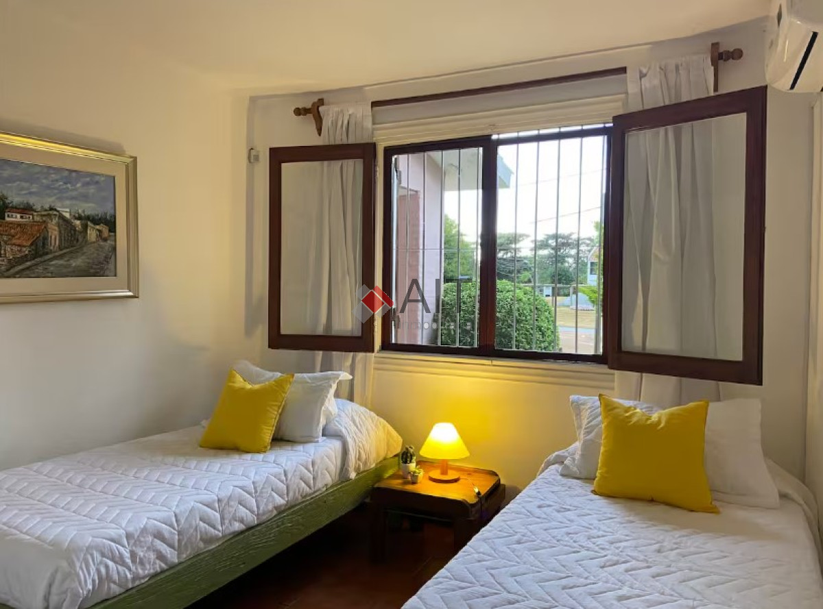 Casa ID.15177 - Disponible CARNAVAL! Casa 3 dormitorios y servicio - 7 Pax - a pasos del mar