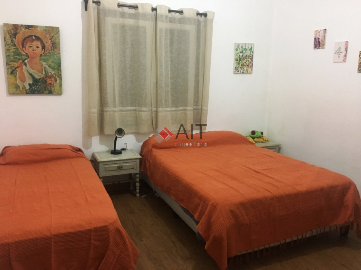 Casa ID.6280 - Centro de San Rafael, 3 dormitorios, capacidad 10 pax. A 500 mts del mar.