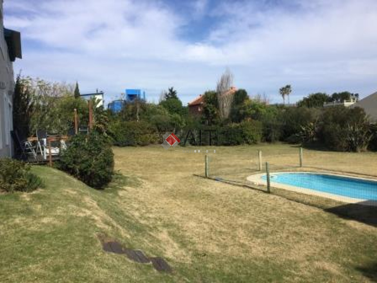Casa ID.6182 - Hermosa casa para 10 personas en pleno corazon de la Barra!!