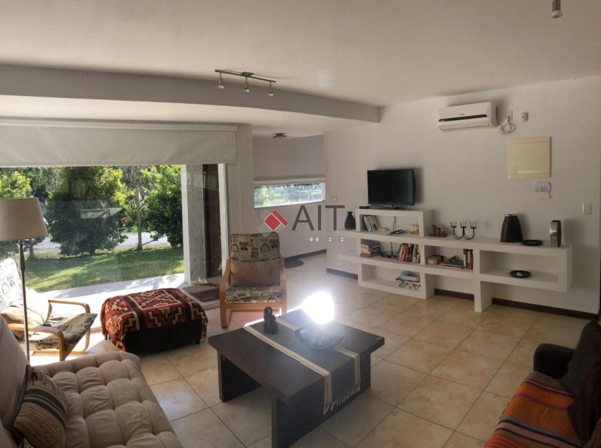 Casa ID.17049 - Casa linda y moderna 2 dormitorios y 3 baños en Rincon del Indio