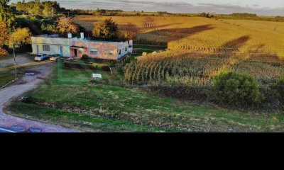 Gran chacra en Colonia. 5 has. 2 casas. Piedra de los Indios a 10 min del centro