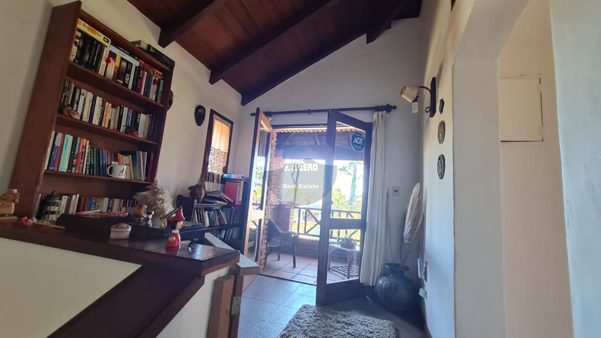 Casa ID.6217 - CASA EN VENTA EN 3 DORMITORIOS PINARES 