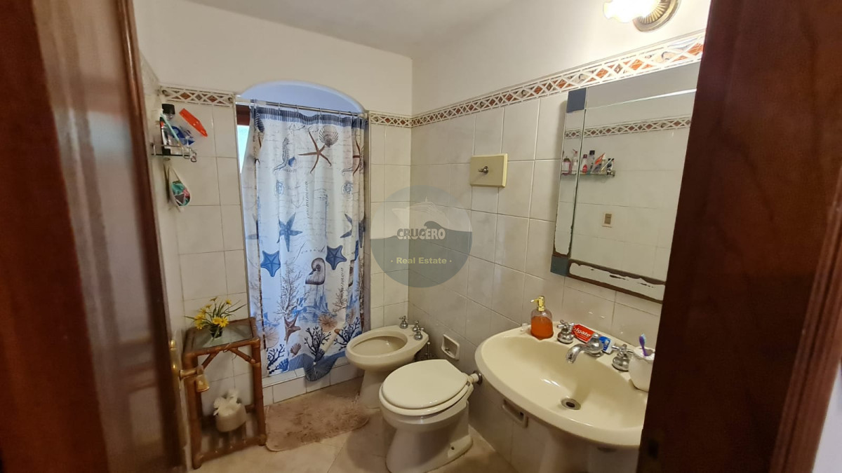 Casa ID.6217 - CASA EN VENTA EN 3 DORMITORIOS PINARES 