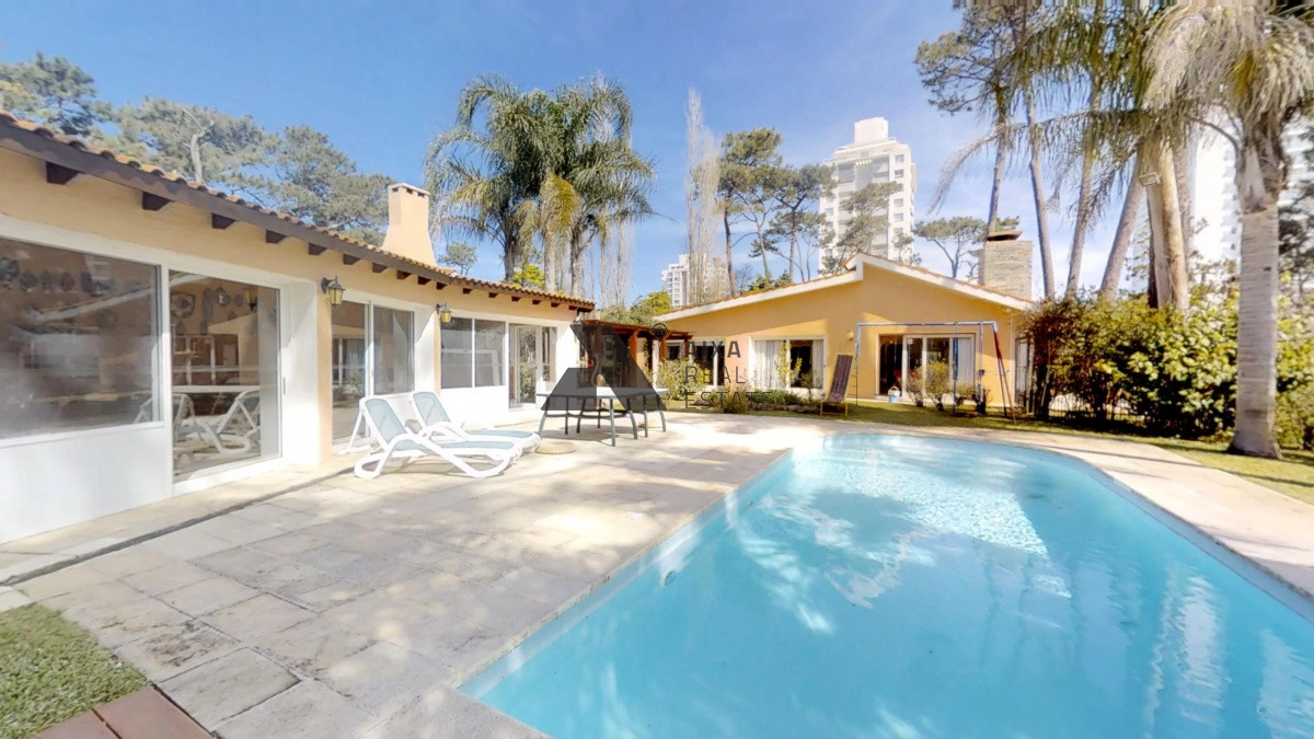 impecable y espectacular casa en zona lugano cerca del shopping - aix773c