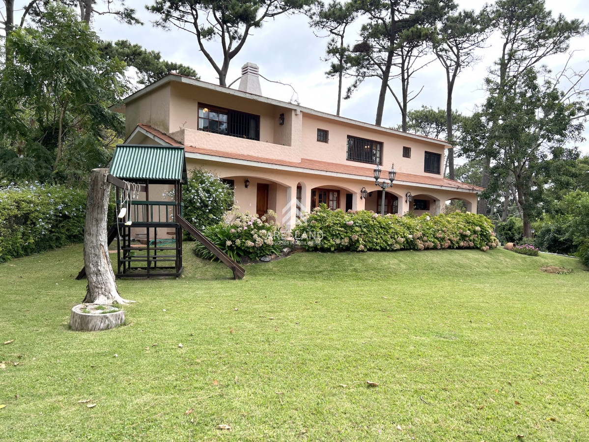 Casa ID.740 - VENTA CASA 4 DORMITORIOS San Rafael PUNTA DEL ESTE