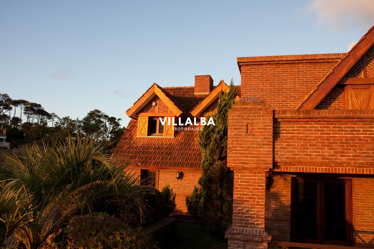 Apartamento ID.939 - Exclusiva Mansión frente al Mar en Punta del Este