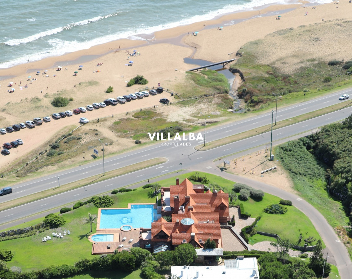 Apartamento ID.939 - Exclusiva Mansión frente al Mar en Punta del Este