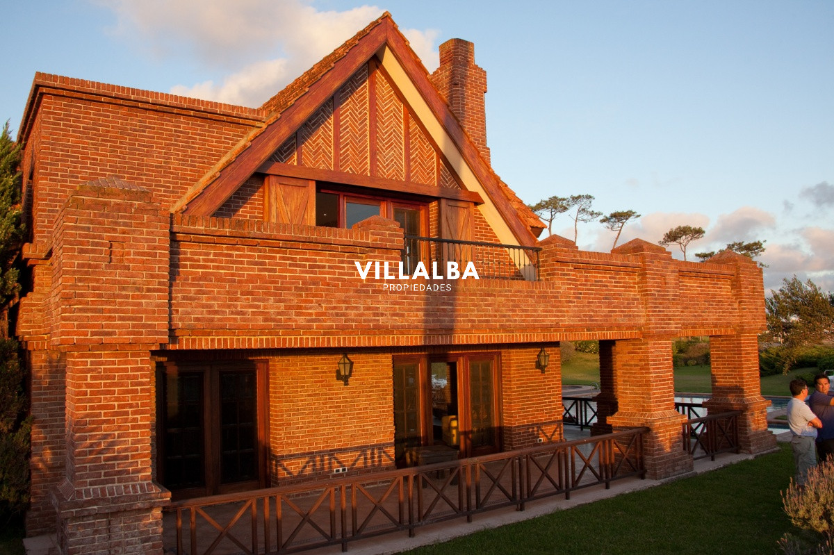 Apartamento ID.939 - Exclusiva Mansión frente al Mar en Punta del Este