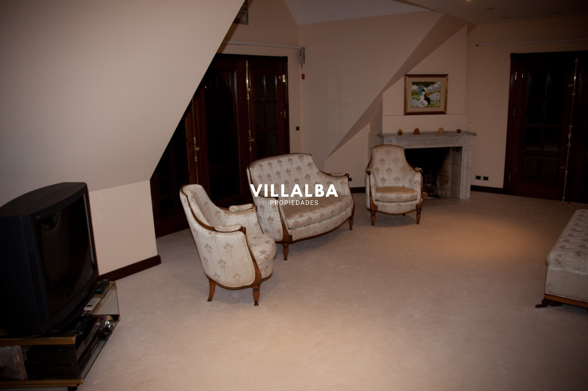 Apartamento ID.939 - Exclusiva Mansión frente al Mar en Punta del Este