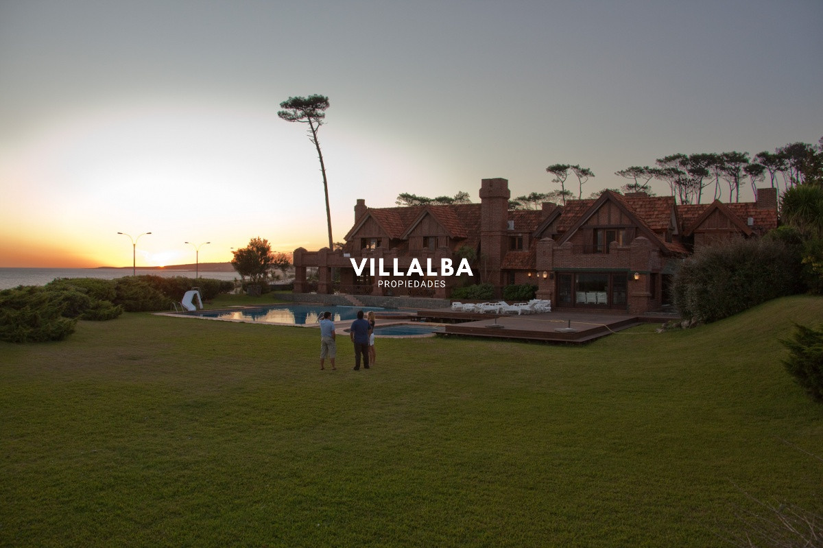 Apartamento ID.939 - Exclusiva Mansión frente al Mar en Punta del Este