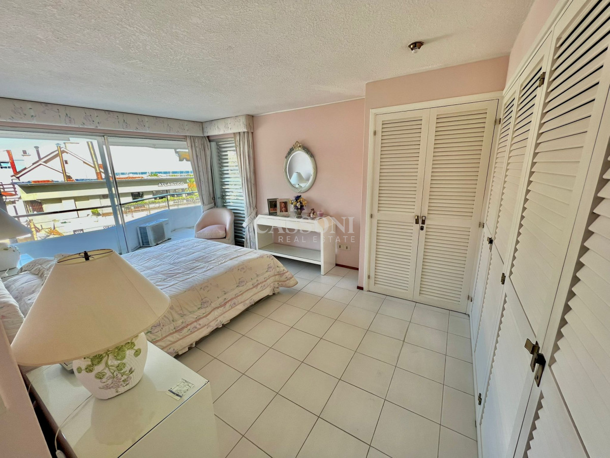 Apartamento ID.1080 - Hermoso Apartamento en venta hermosa vista al puerto 