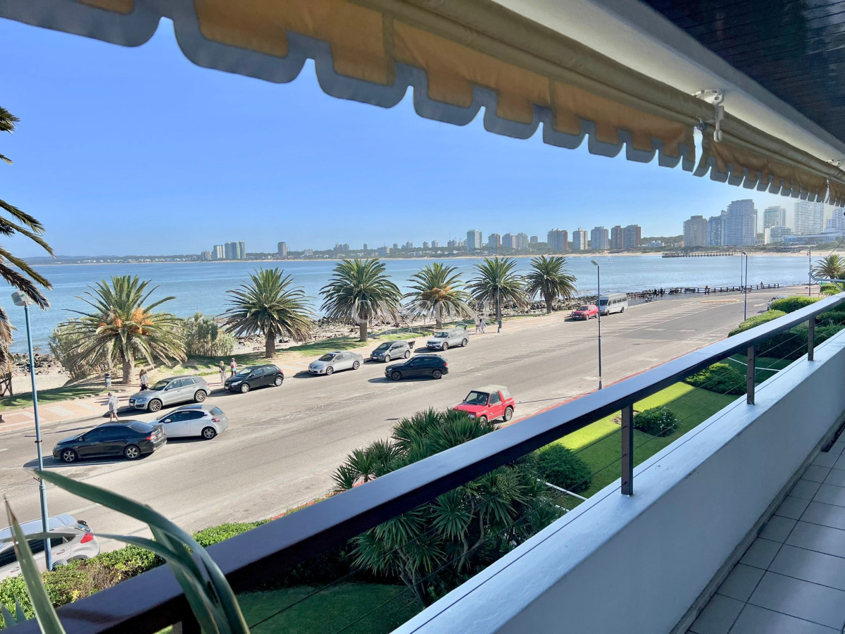 Apartamento ID.1080 - Hermoso Apartamento en venta hermosa vista al puerto 