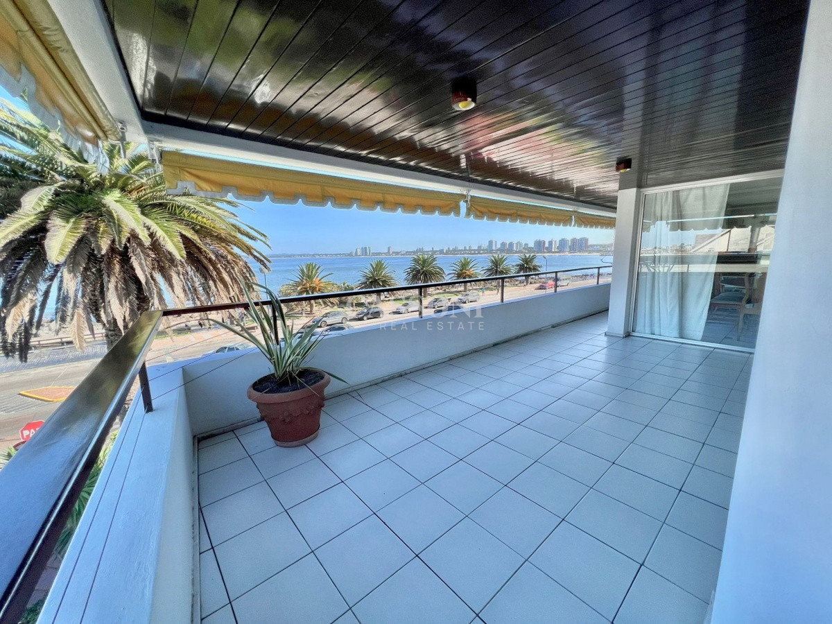 Apartamento ID.1080 - Hermoso Apartamento en venta hermosa vista al puerto 