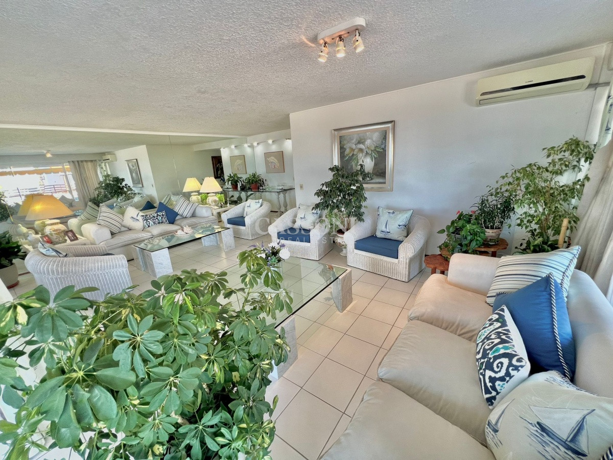 Apartamento ID.1080 - Hermoso Apartamento en venta hermosa vista al puerto 