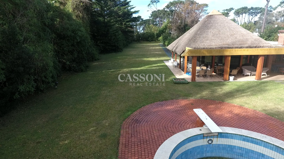 Casa ID.3851 - Casa en venta  Playa Mansa Punta del Este
