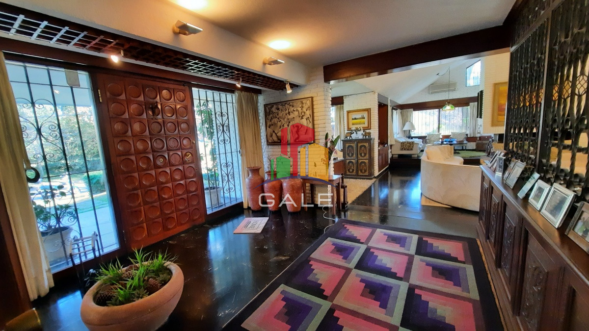 Casa ID.440 - Importante Residencia en la Playa Mansa