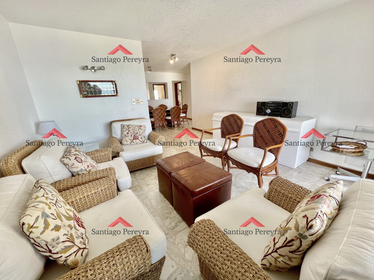 Apartamento ID.13024 - Apartamento de 3 dormitorios en Playa Mansa