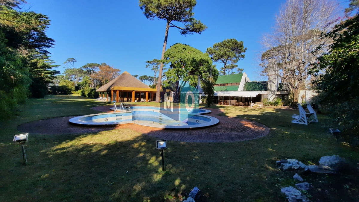 Casa ID.157 - Espectacular Casa en la Playa Mansa!