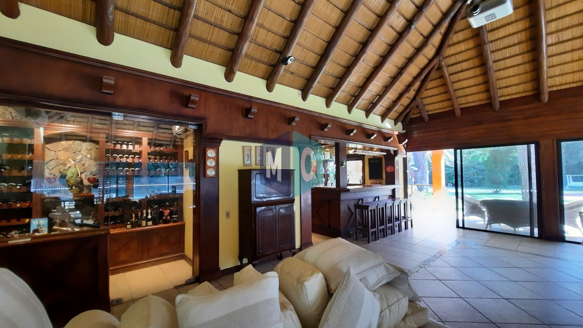Casa ID.157 - Espectacular Casa en la Playa Mansa!