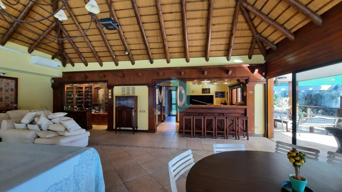Casa ID.157 - Espectacular Casa en la Playa Mansa!