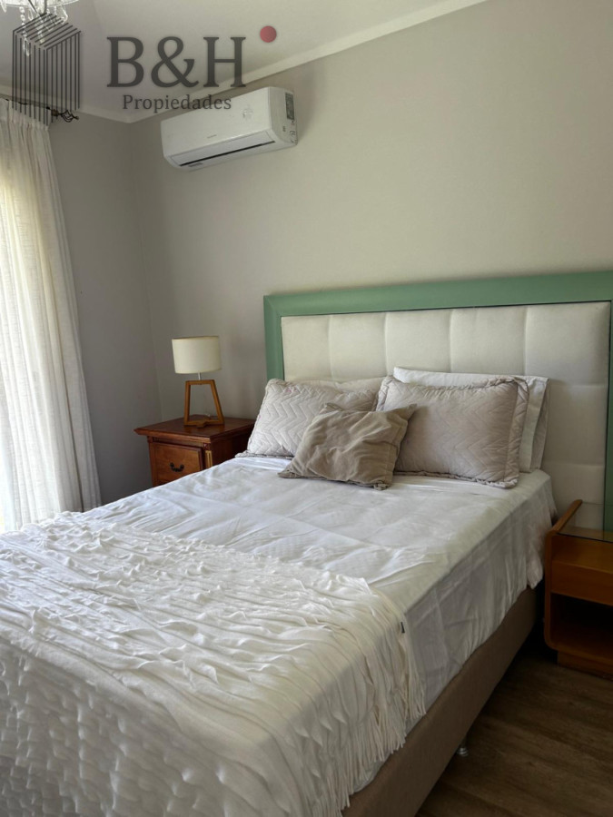 Casa ID.6271 - Casa en alquiler Enero Barrio Lugano Arbolada 