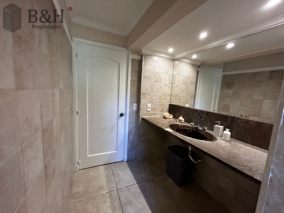 Casa ID.6271 - Casa en alquiler Enero Barrio Lugano Arbolada 