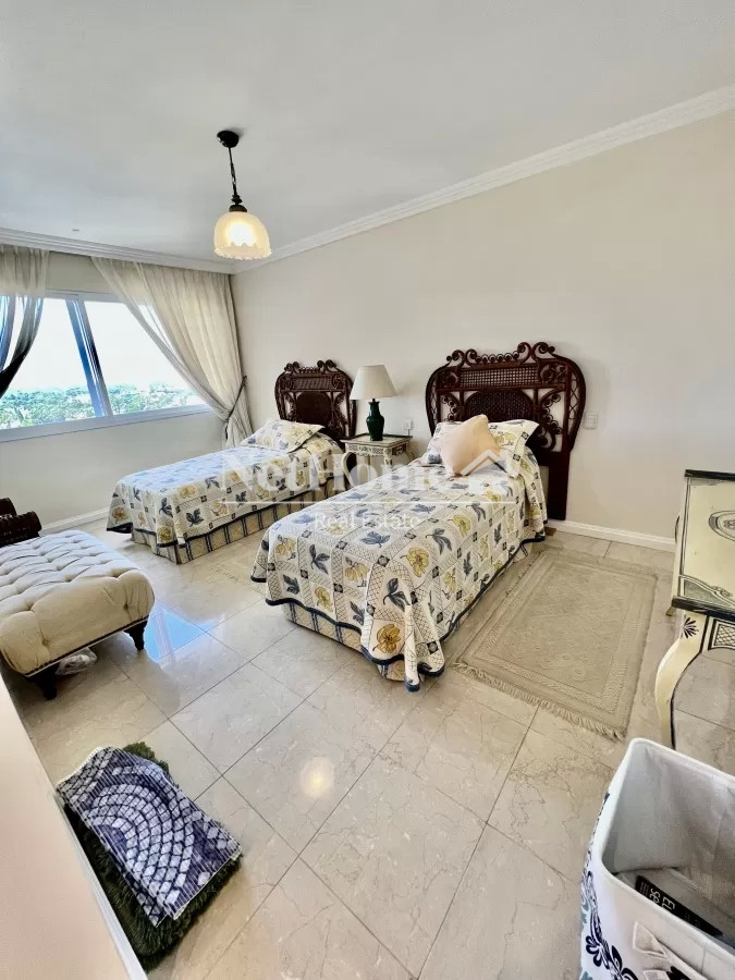 Apartamento ID.147 - Playa Mansa Amplio Apartamento 3 Dormitorios Todos los Amenities