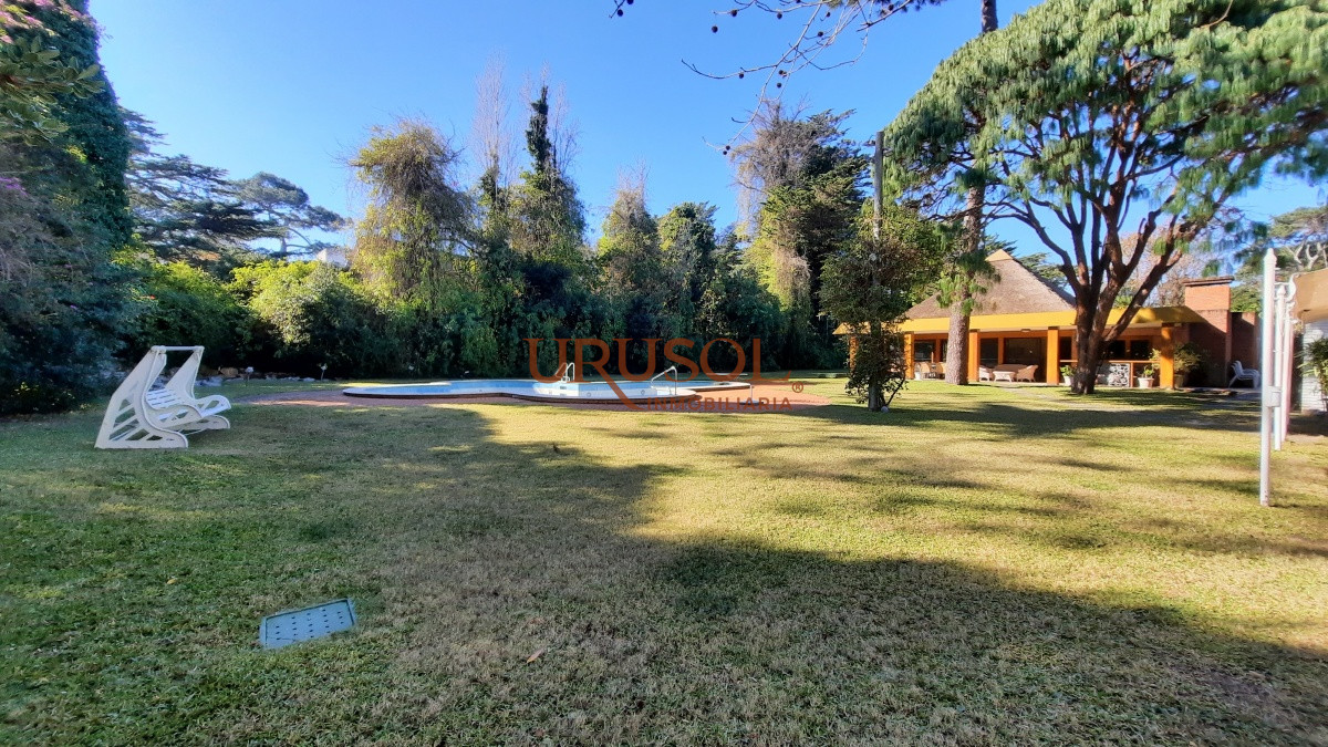 Casa ID.150 - Casa en venta  Playa Mansa Punta del Este